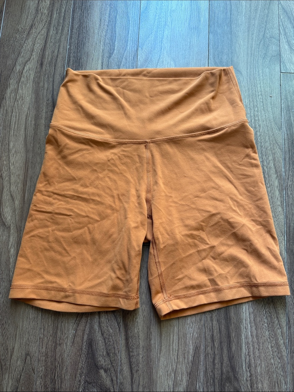 TNA Butter Atmosphere 7” legging shorts, size M